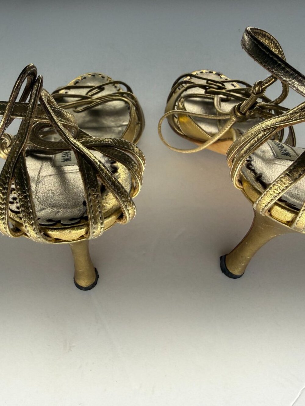 MANOLO BLAHNIK METALLIC GOLD LEATHER STRAPPY ANKLE WRAP SANDALS - Picture 6 of 10